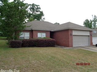 12 Whispering Oak Dr, Mabelvale, AR 72103