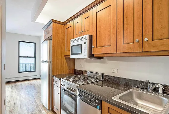 Rented by Oxford Property Group | media 14