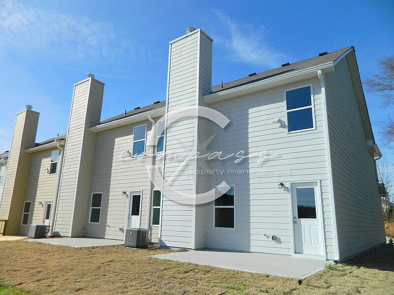 2nd image of 230 London Ct