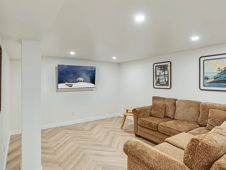 422 Antone St — Photo 21