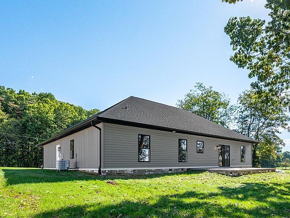4th image of 1843 Five Forks Rd