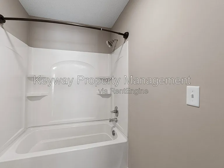 4263 Waylon Dr — Photo 13