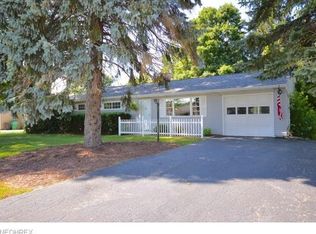6777 Canterbury Dr, Madison, OH 44057