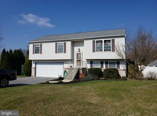 185 Griffith Ln, Manchester, PA 17345