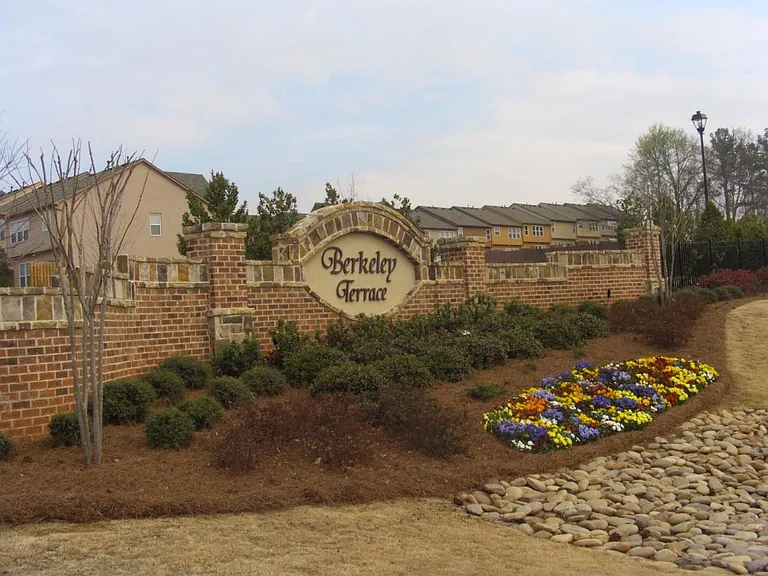 4908 Berkeley Oak Cir — Photo 3