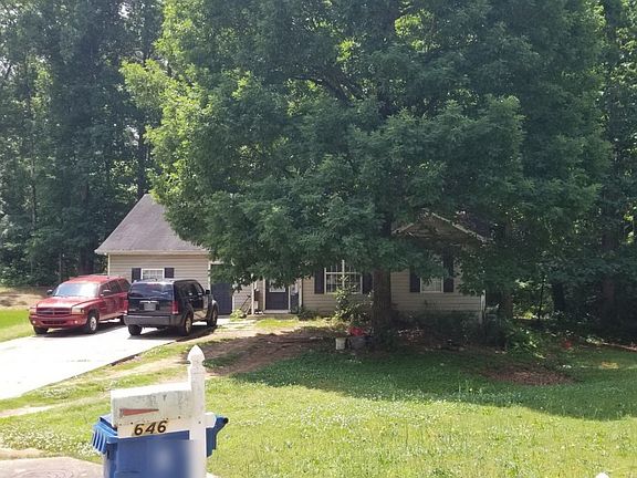 2nd image of 648 Fieldcrest Dr