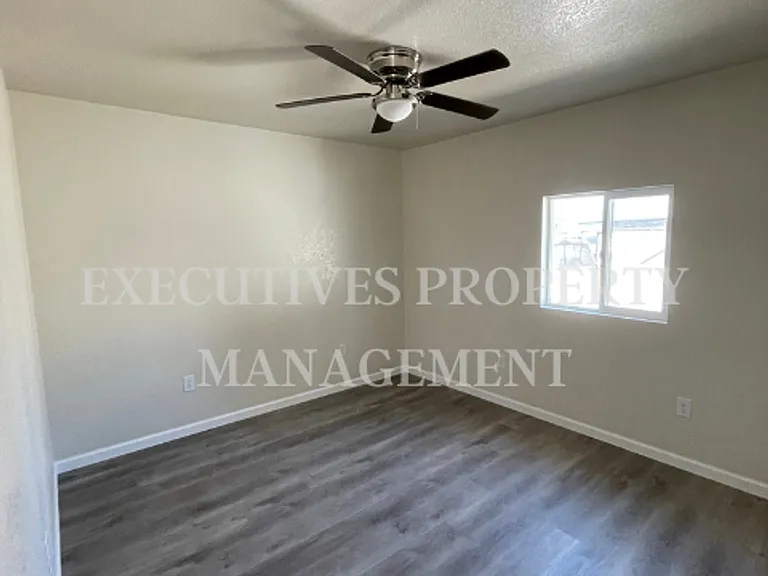 1690 E Stretch Rd — Photo 14