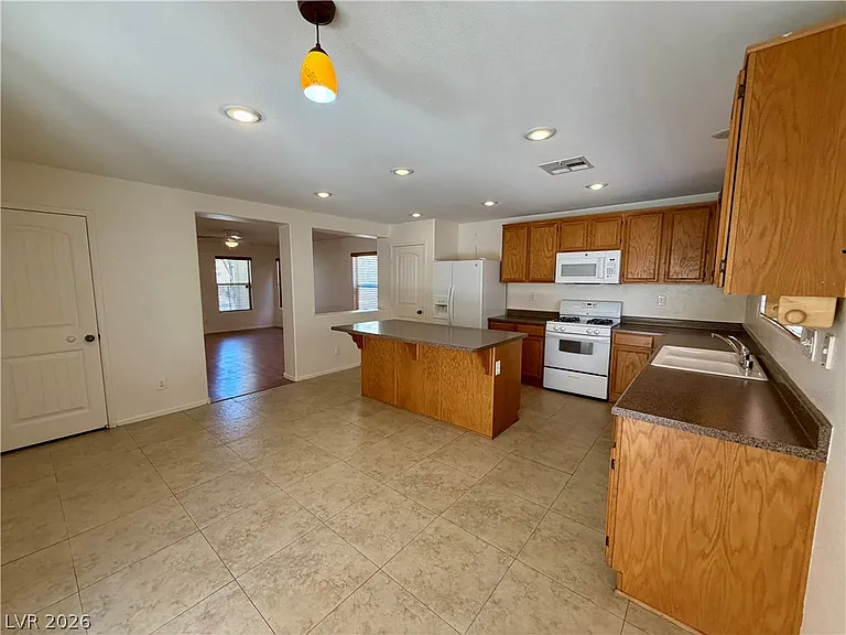 11550 Elcadore St — Photo 6