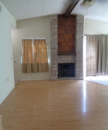 3rd image of 16507 Crested Butte St