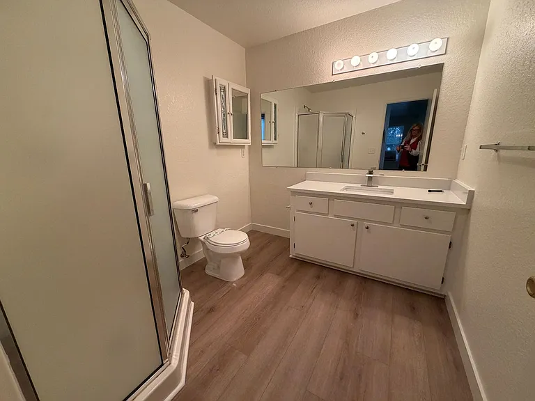 4701 NE 77th Ave #D-16 — Photo 29