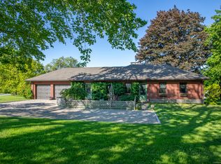 301 Calhoun St, Washington Depot, CT 06794