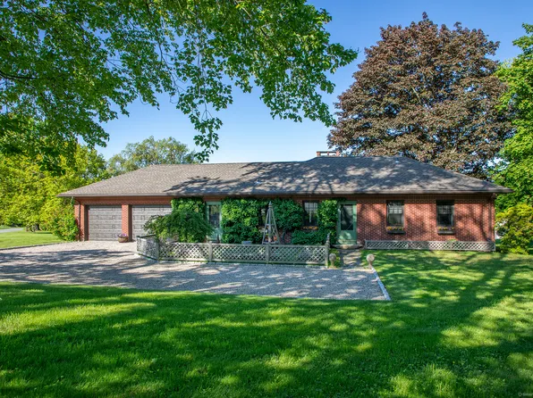 301 Calhoun Street, Washington, CT 06794