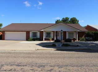 704 N 20th St, Lamesa, TX 79331