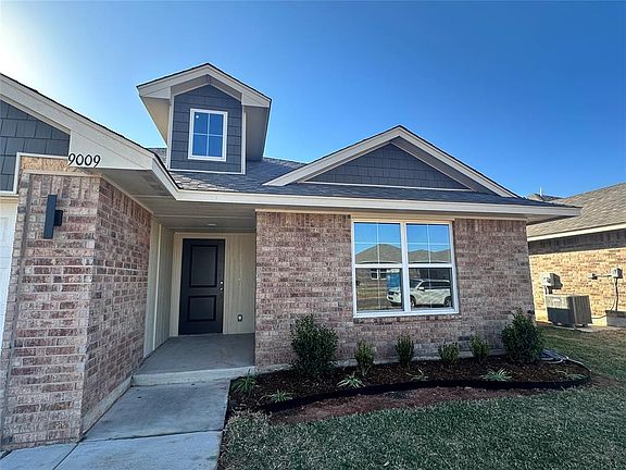 2nd image of 9009 Quapaw Creek Trl