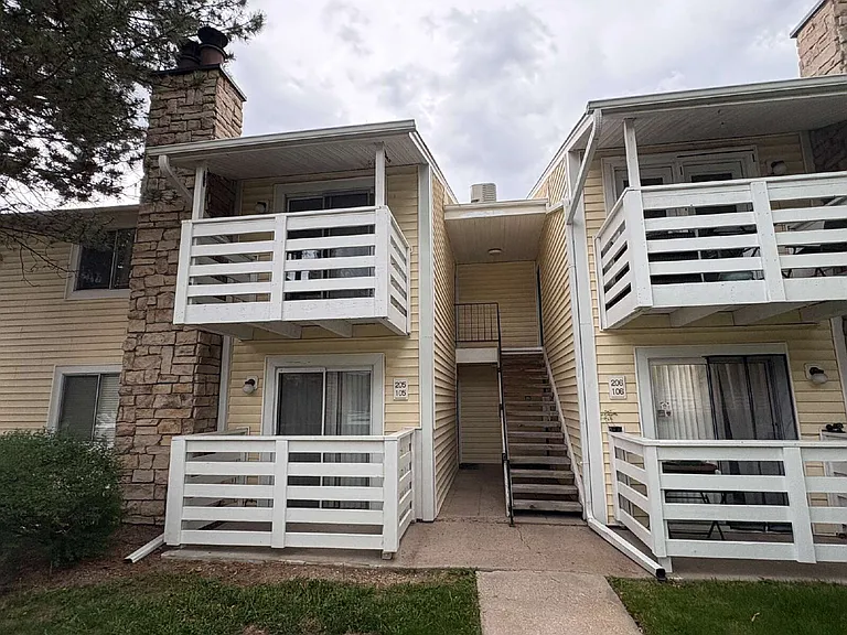 8555 Fairmount Dr #B205 — Photo 16