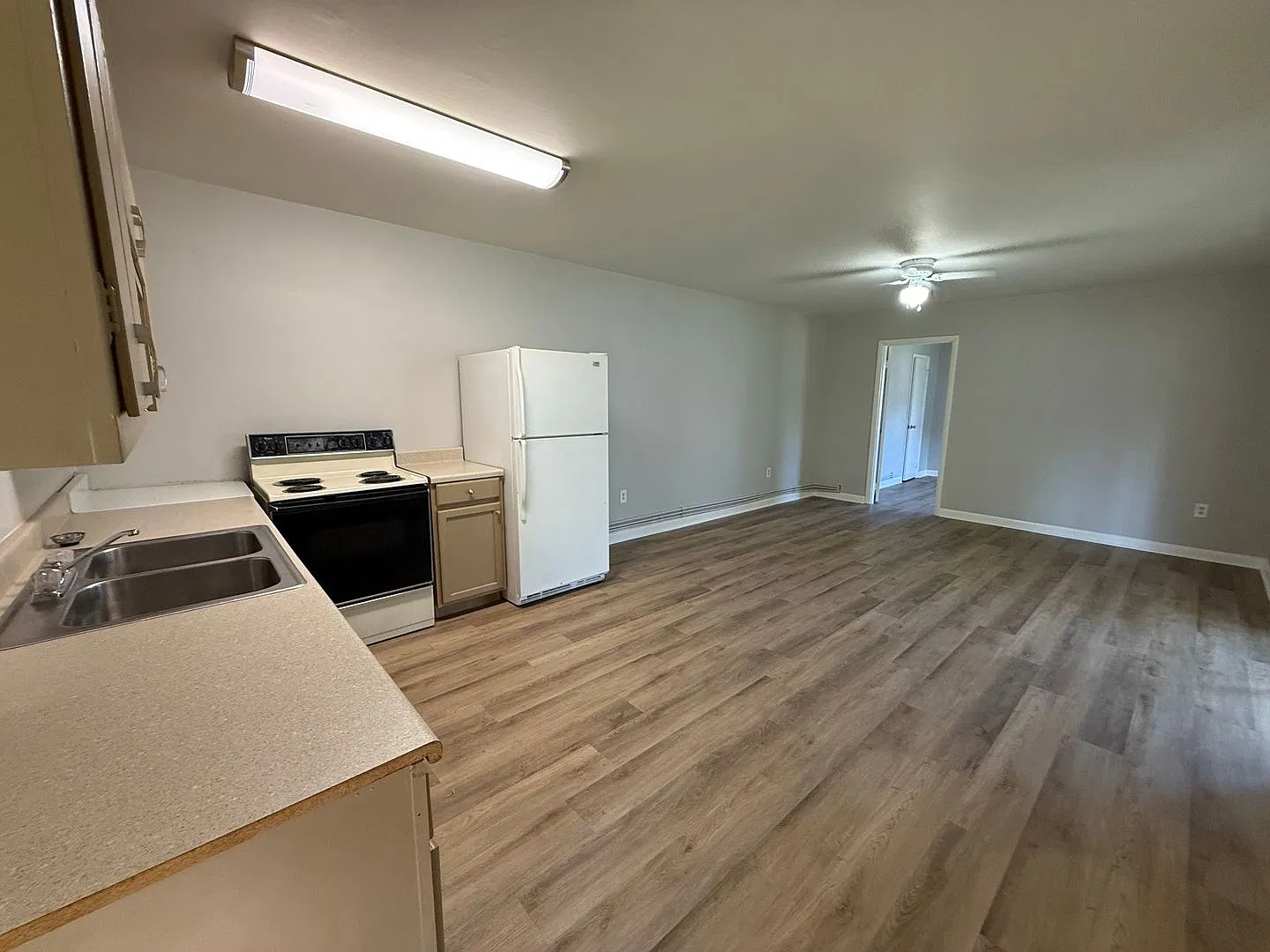 Claire Avenue Duplex — Photo 1