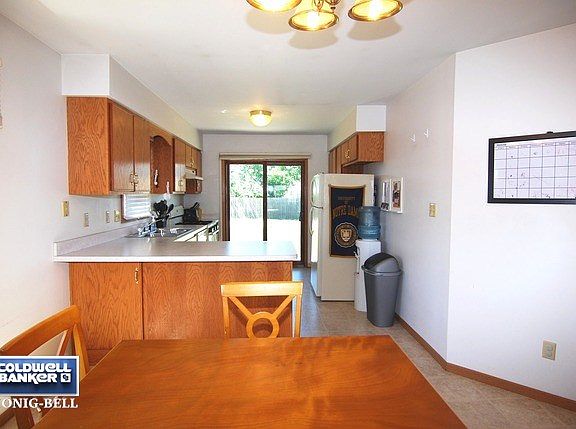 5th image of 592 Dove Ln
