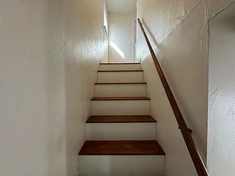 2108 Westchester Dr — Photo 19