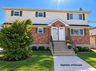 1986 Oakwood Ave, Merrick, NY 11566