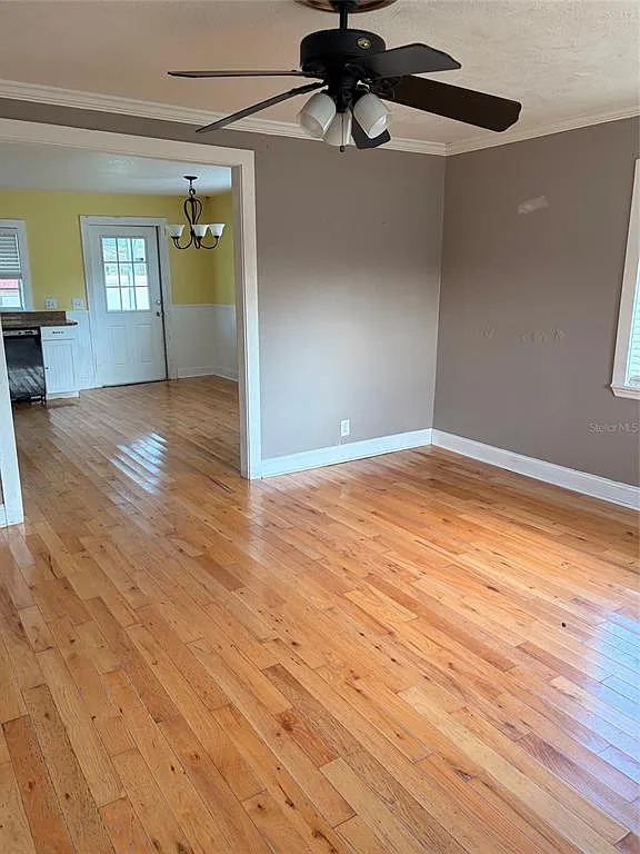 2 bed, 1.0 bath, 960 sqft, $2,000 — Photo 2