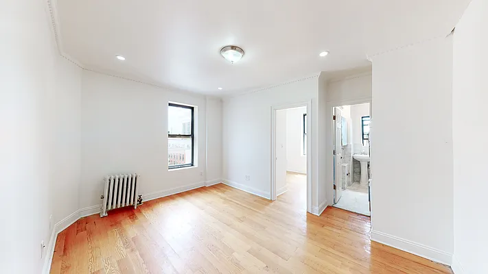 Rented by Oxford Property Group | media 4