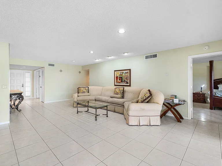 6446 Aspen Glen Cir — Photo 7