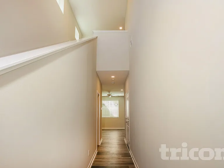 31578 Dwight Dr — Photo 6