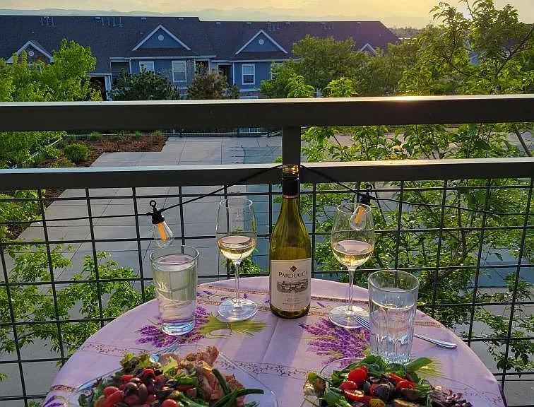 Beautiful Views from the large private balcony! This balcony is spacious and leaves room for a patio furniture set, plus box planters, and more! Balcony overlooks the pool and has a panoramic view of the mountains.