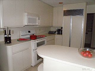 4th image of 139 Whitewood Dr
