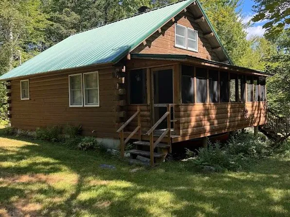 20 Zion Road, Wellington, ME 04942