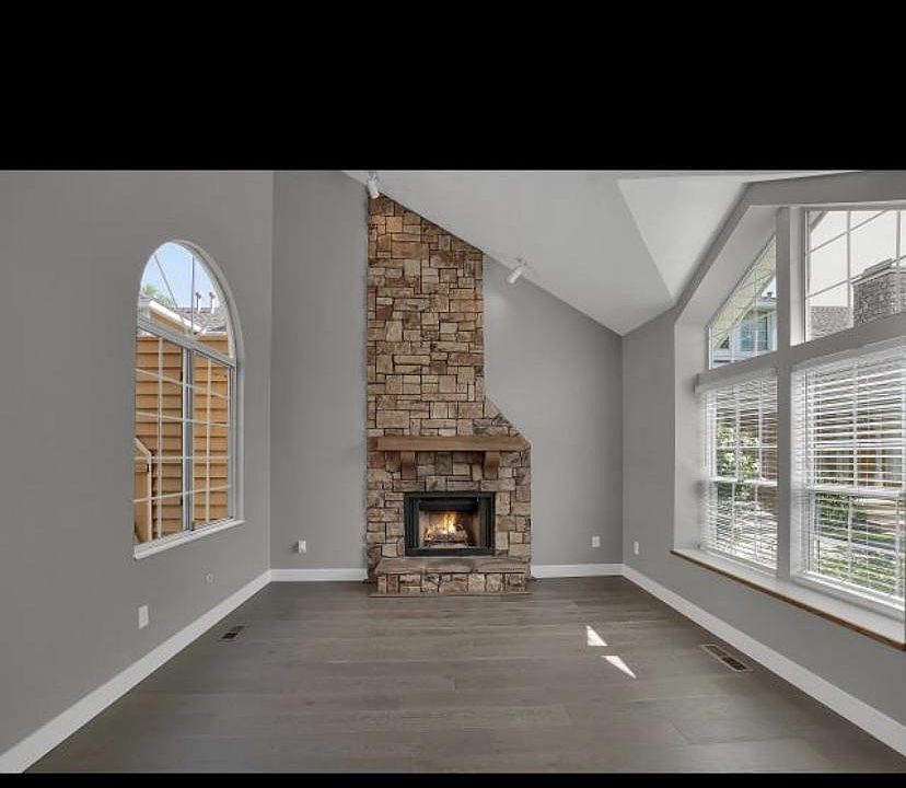 1st image of 760 E Shady Tree Ct