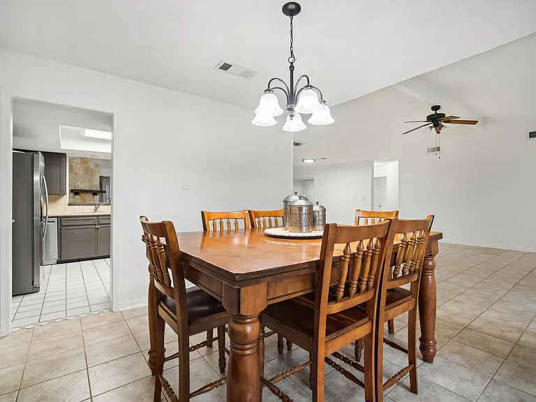 3106 E Palm Valley Blvd — Photo 11