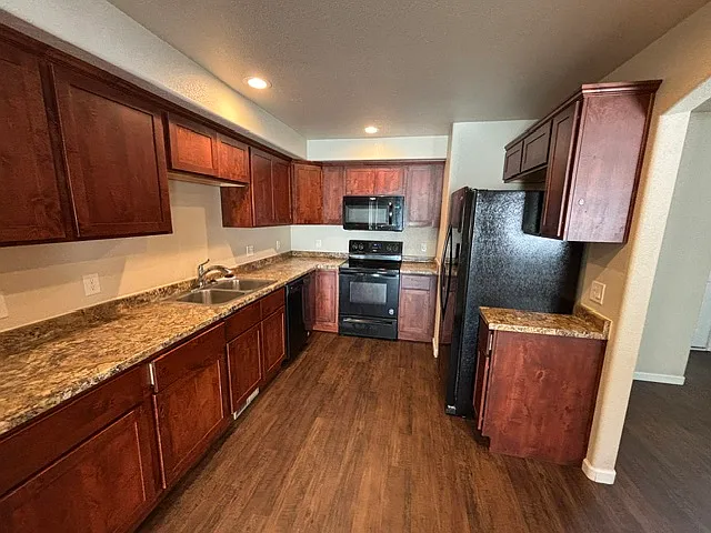3227 Bantam Ave — Photo 10
