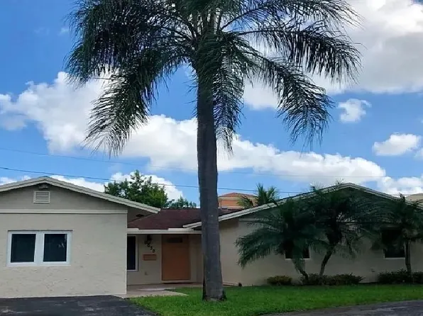 6635 Franklin St, Hollywood, FL 33024