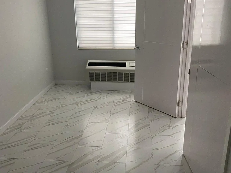 5 Grace Ave #3G — Photo 16