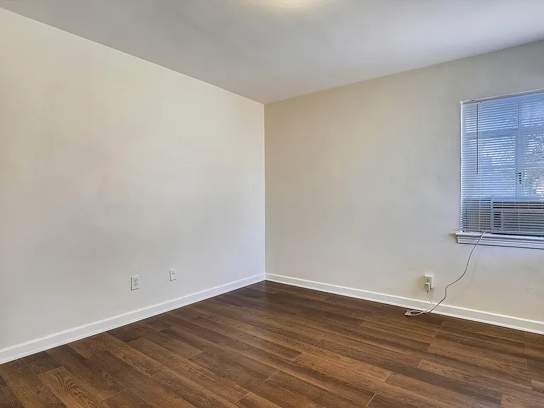 2502 Langston Blvd #2 — Photo 24