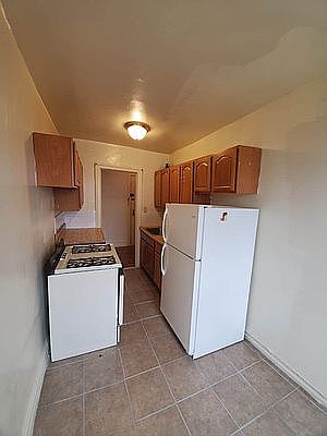 5th image of 176 Clarkson Ave #54