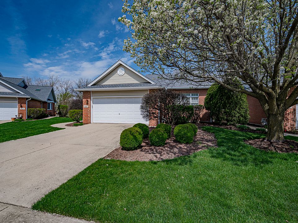 1st image of 2124 Waterford Ln