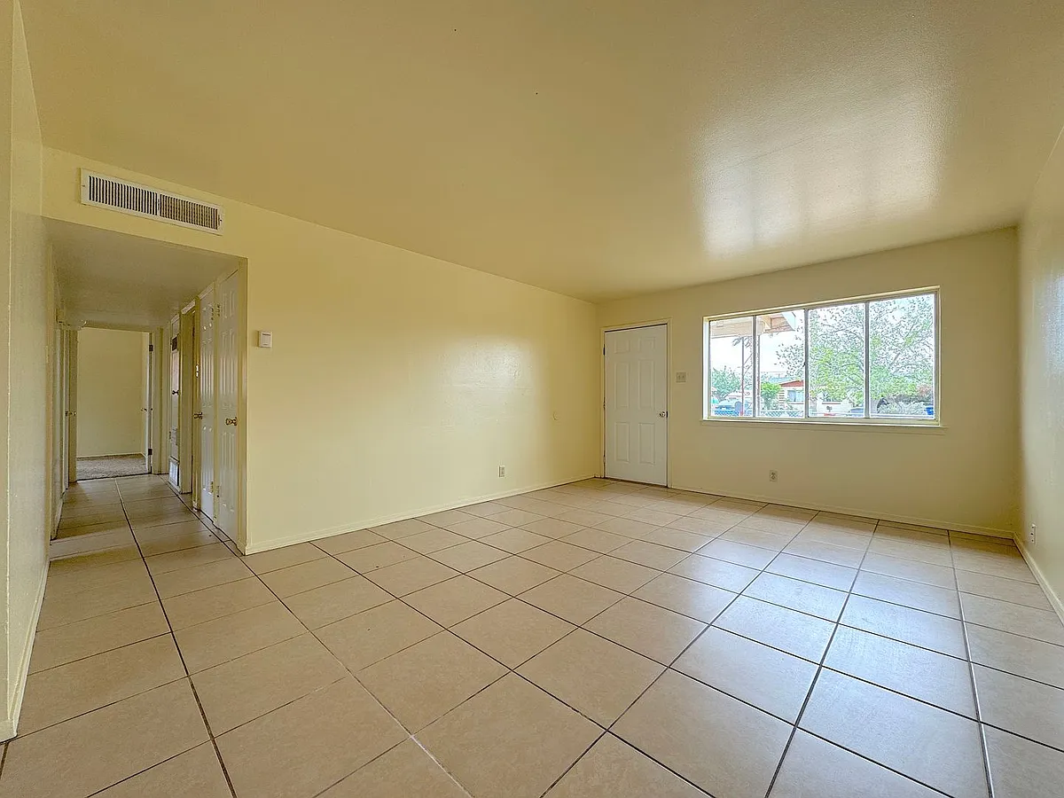 Building Photo - 5741 Arrowhead Dr