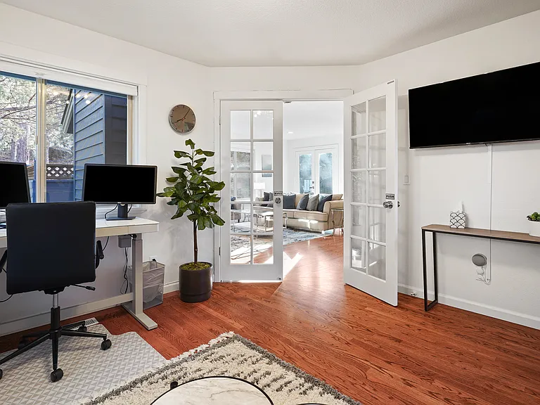 1207 Foxwood Pl — Photo 13