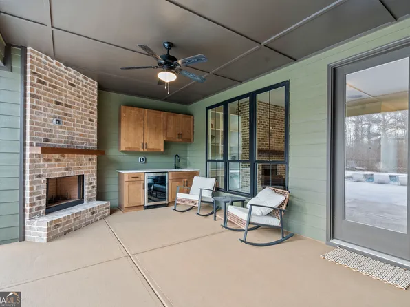 472 Price Rd, Carrollton, GA 30116