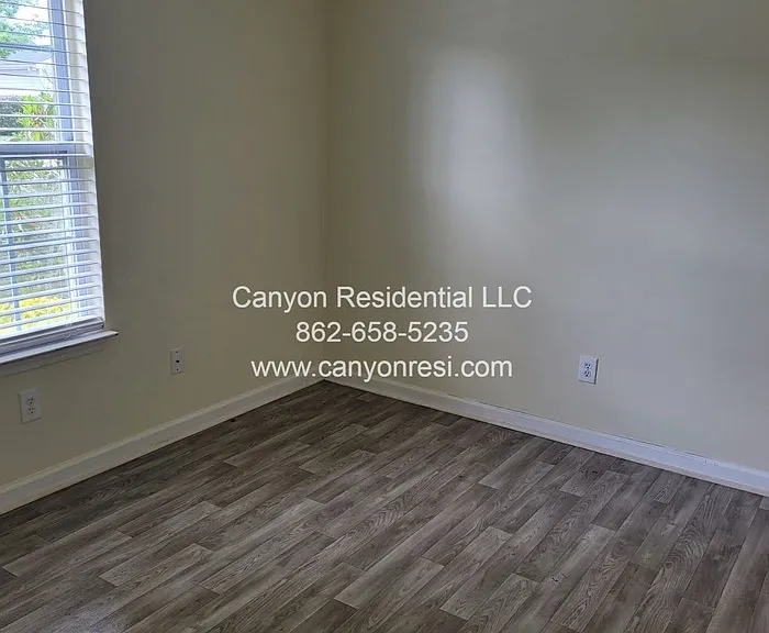 461 Bedford Knoll Dr — Photo 20