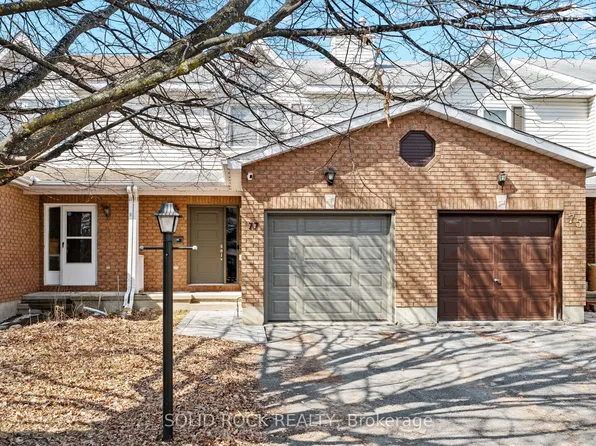 77 Markland Cres, Ottawa, ON K2G 5Z6
