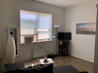 Rented by Flatiron Real Estate Advisors LLC