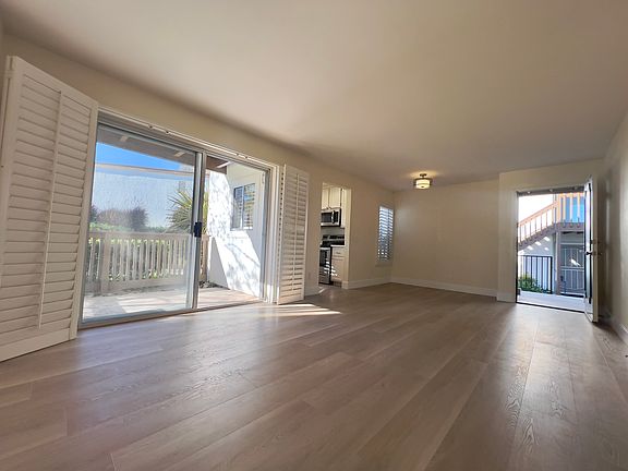 4th image of 858 S Rancho Santa Fe Rd S #C