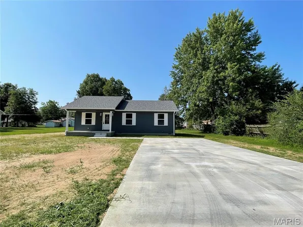 406 Tyler St, East Prairie, MO 63845