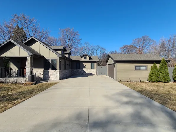700 John St, Bensenville, IL 60106