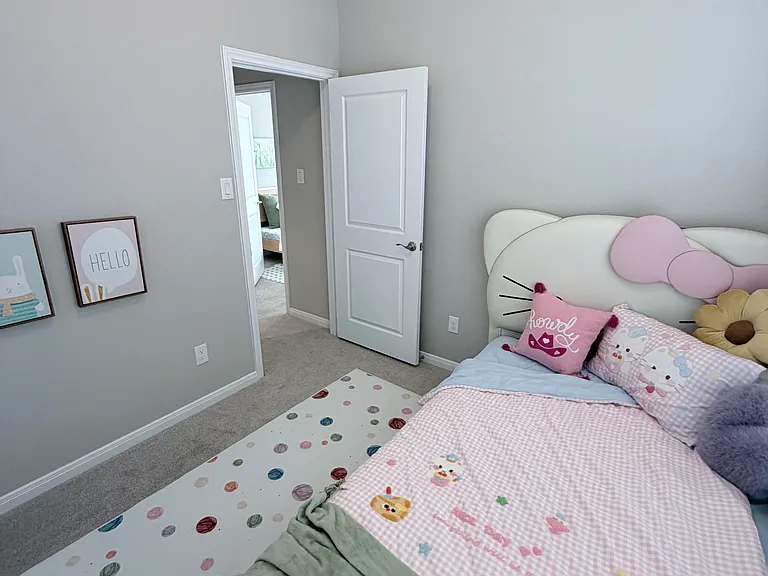 907 Beebrush Ln — Photo 12