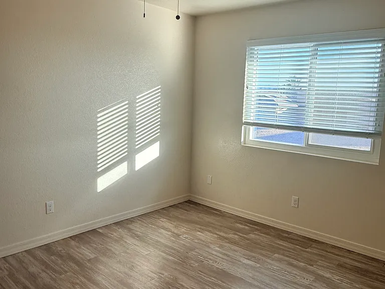 692 Sand Dab Dr — Photo 14