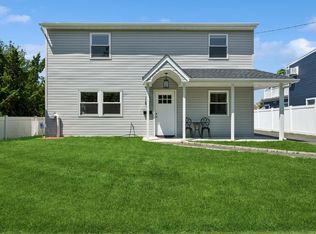 42 Chernucha Ave, Merrick, NY 11566